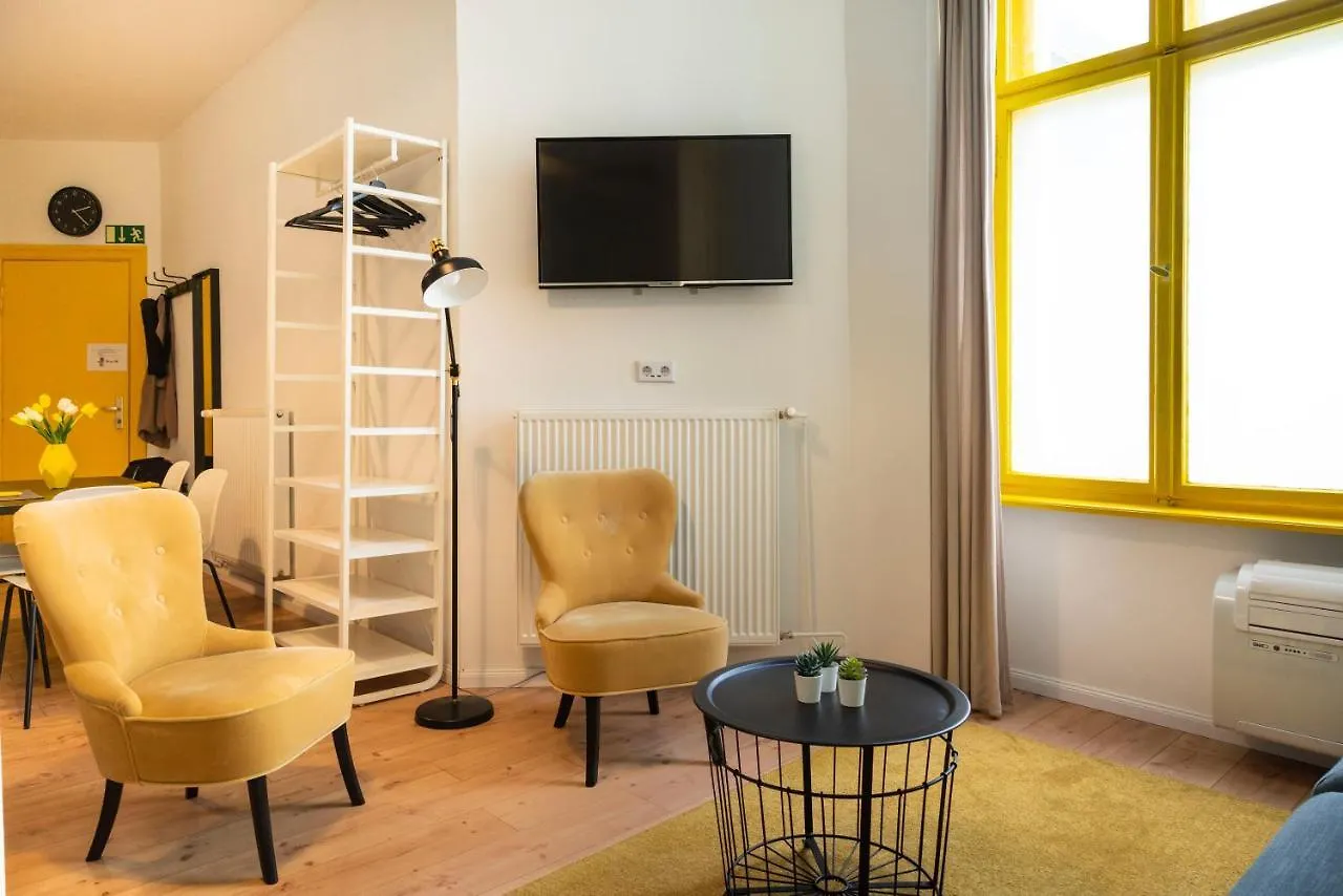 2 Combined Apartments Next To Kudamm Berlim Alemanha