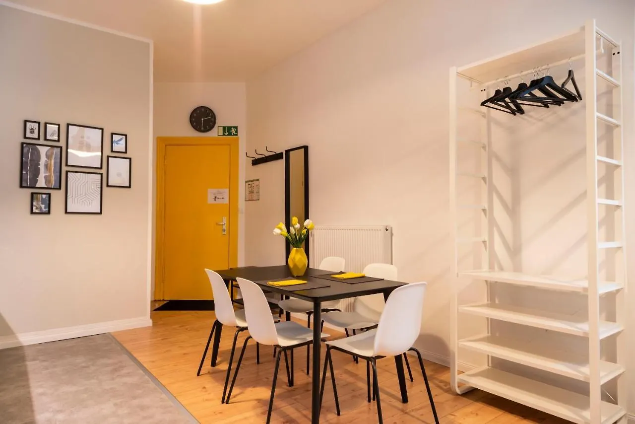 2 Combined Apartments Next To Kudamm Berlim